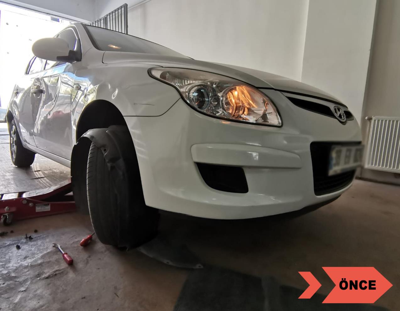 Hyundai İ20 Sağ Ön Kapı Boyasız Onarım