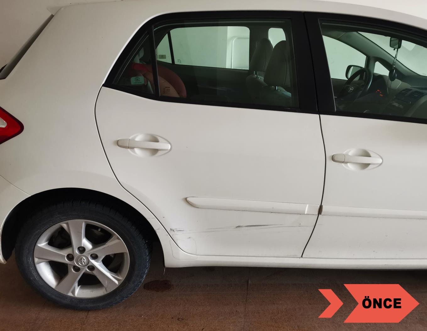Toyota Yaris Sağ Arka Kapı Boyasız Onarım